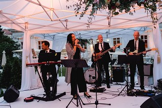 Sabrina Feichtinger - exclusive weddings